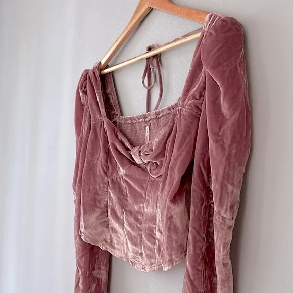 Free People • NWOT Mauve Bridgette Velvet Puff Sleeve Corset Style Top Size Med - Picture 9 of 17